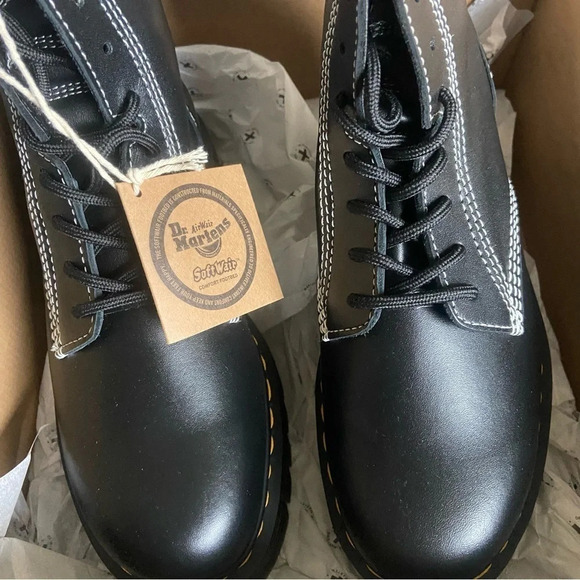 DR. MARTENS AIR WAIR WOMEN'S AUDRICK 8I QUILTED BOOT - BLACK NAPPA LUX Sz 8 NEW - Picture 3 of 5